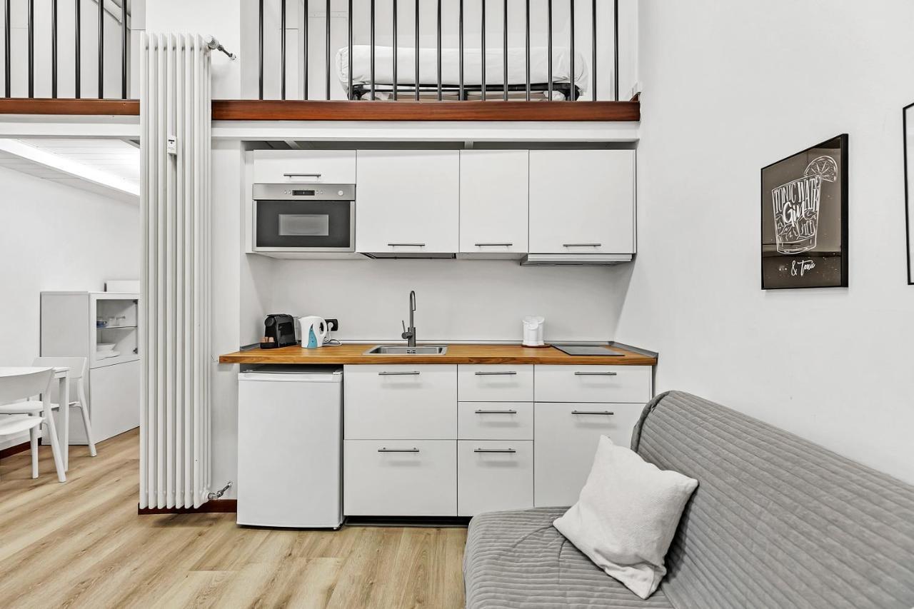 Loft Daiquiri Nel Centro Di Milano, Via Sottocorno, Porta Vittoria Lägenhet Exteriör bild